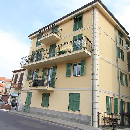 Appartement Residenza Marina à Riva Ligure Extérieur photo